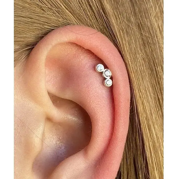 Серебряная серьга для пирсинга хеликса Ирий с фианитами. 40069ШТ - фото 2