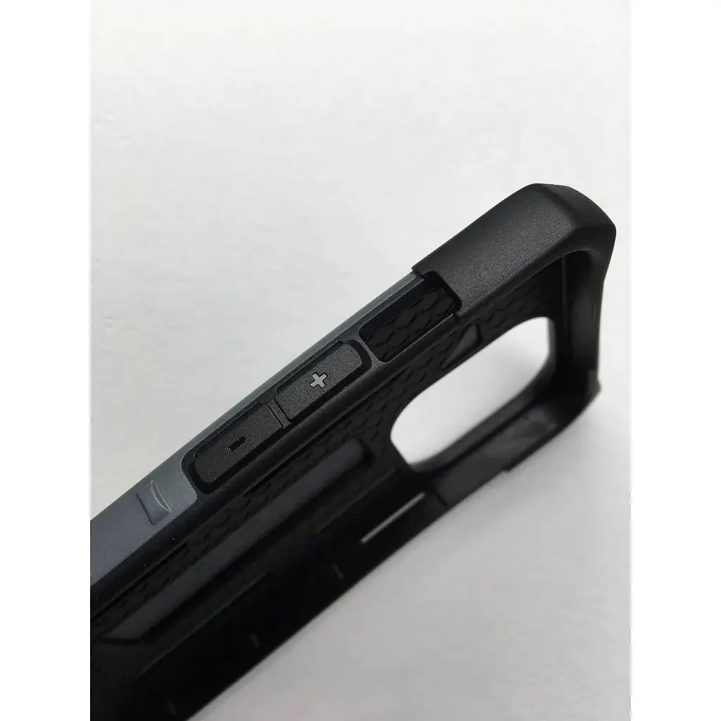 Оригинальный противоударный чехол UAG Pathfinder для iPhone 13 Pro Max (6.7") Silver (113167113333) - фото 8