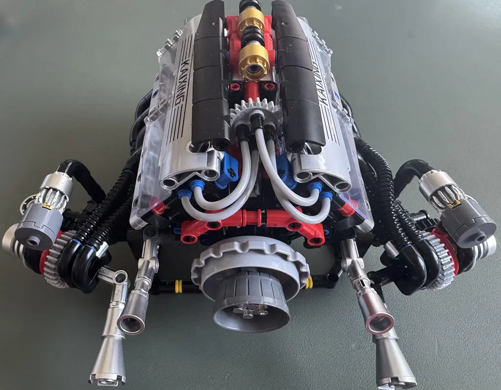 Конструктор двигателя BMW F1 V8 аккумуляторный мотор с приложением STEM конструктор двигателя внутреннего сгорания для детей и взрослых, 664 детали - фото 9