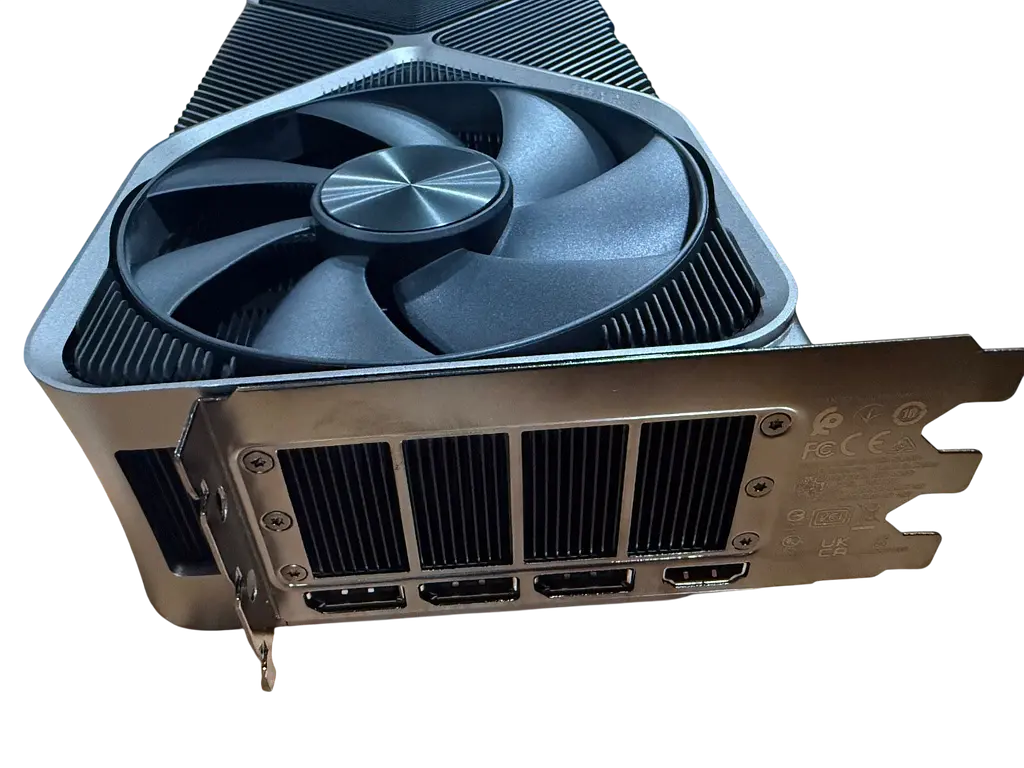 Відеокарта GeForce RTX 4090 24GB Nvidia Founders Edition (900-1G136-2530-000) Б/В - фото 3