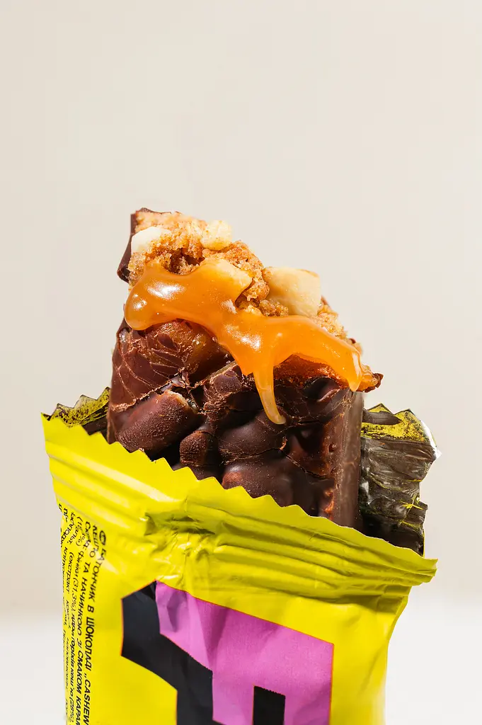 Уцінка. Набір шоу-бокс шоколадних батончиків Caramel Cashew 40 г х 10 шт.   - фото 5