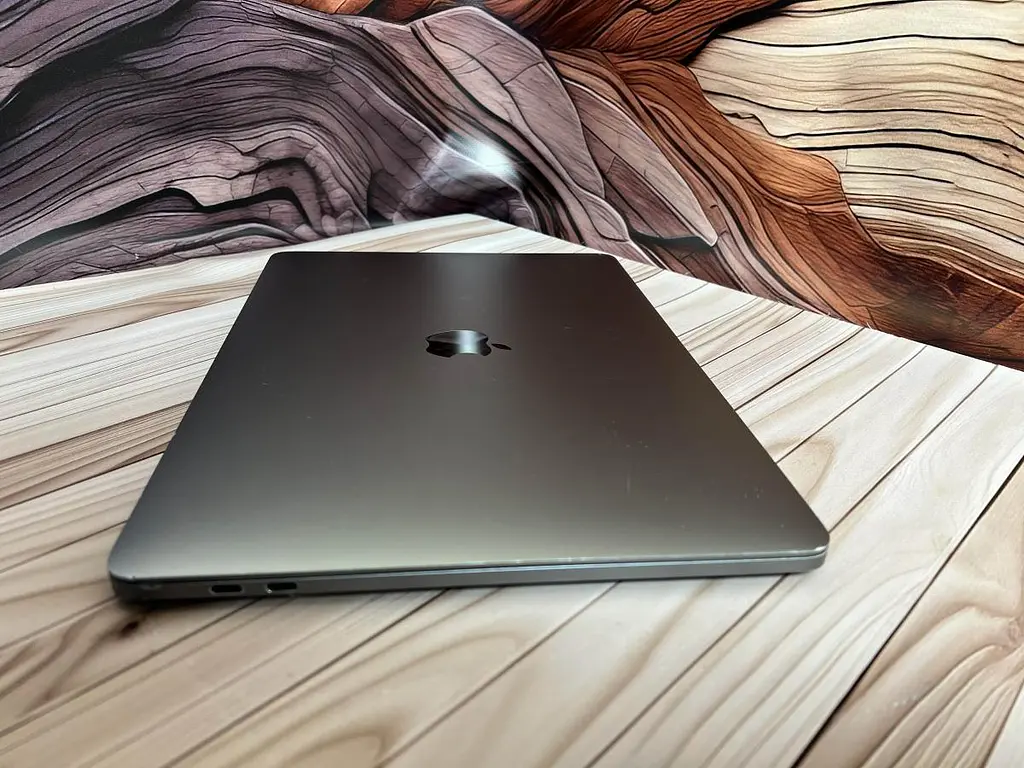 Ноутбук Apple MacBook Pro 13" 2018 A1989 i7-8559U/16/512 (C02ZG0LBLVDM) Б/в - фото 5