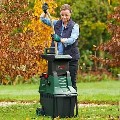 Подрібнювач садовий Bosch AXT 25 D 2500 Вт 40 мм 31.3 кг (0.600.803.103) - фото 2