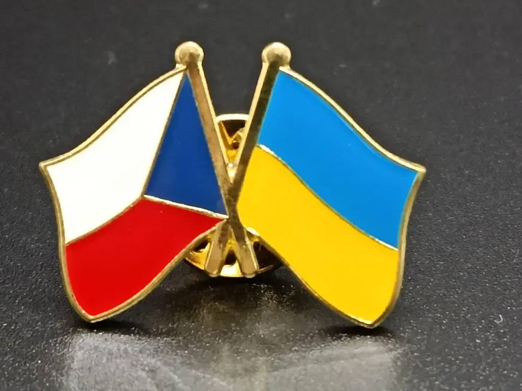 Подвійний значок-пін «Україна – Чехія» 25 × 19 мм (00003) - фото 2