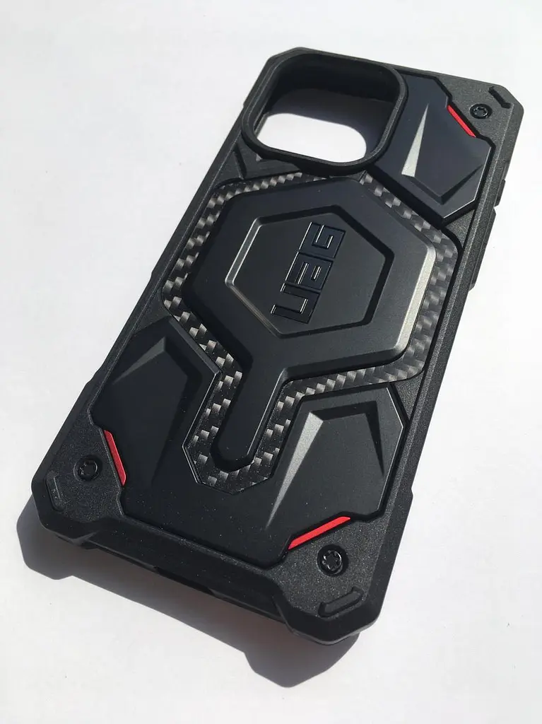 Протиударний чохол UAG Monarch Pro MagSafe для iPhone 15 Pro Max (6.7") Carbon Black 1144911F4242 - фото 5