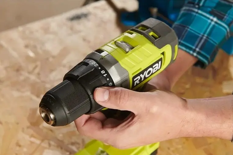Шуруповерт-дрель аккумуляторная ONE+ RDD18-2C415S 18В Ryobi teh0025317 - фото 6