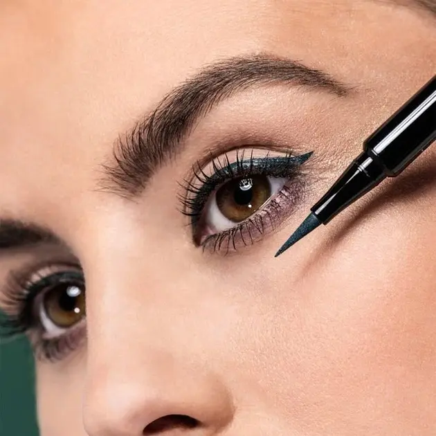 Підводка для очей Artdeco Long Lasting Liquid Liner Intense рідка відтінок 08 зелена 0.6 мл (517334) - фото 4