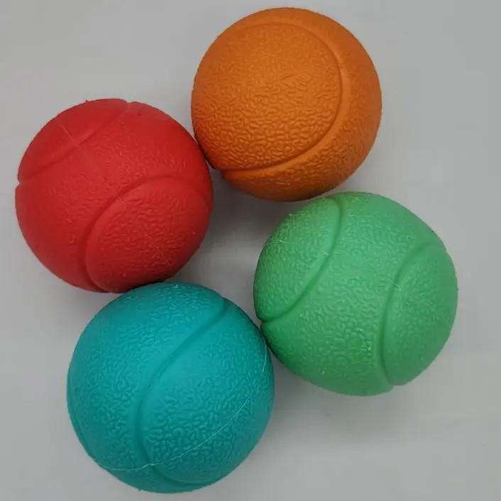 Малий баскетбольний м'яч для собак зі звуком Bonny TPR Pet Teething Dog Chew Toy, S Зелений - фото 4