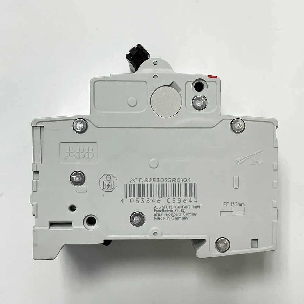 Автоматичний вимикач ABB SZ203-C10 ( 2CDS253025R0104 ) - фото 2