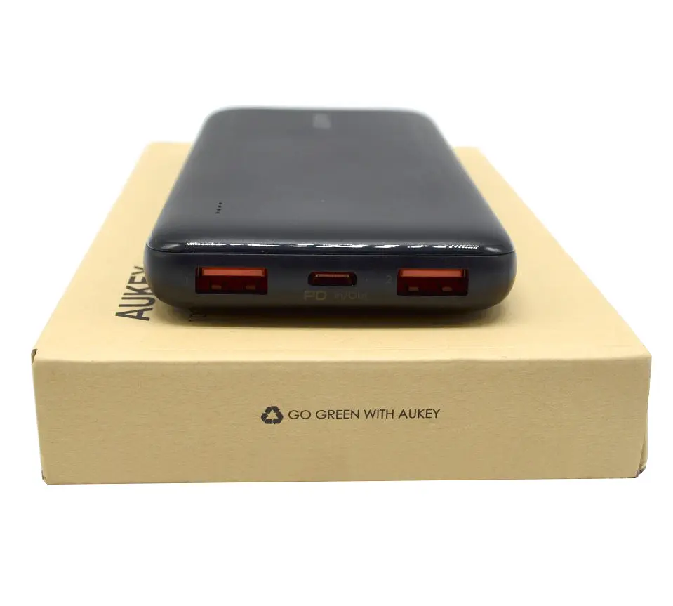 Повербанк Powerbank Aukey PBN73S 10000mAh Output USB Type-C Black - фото 3