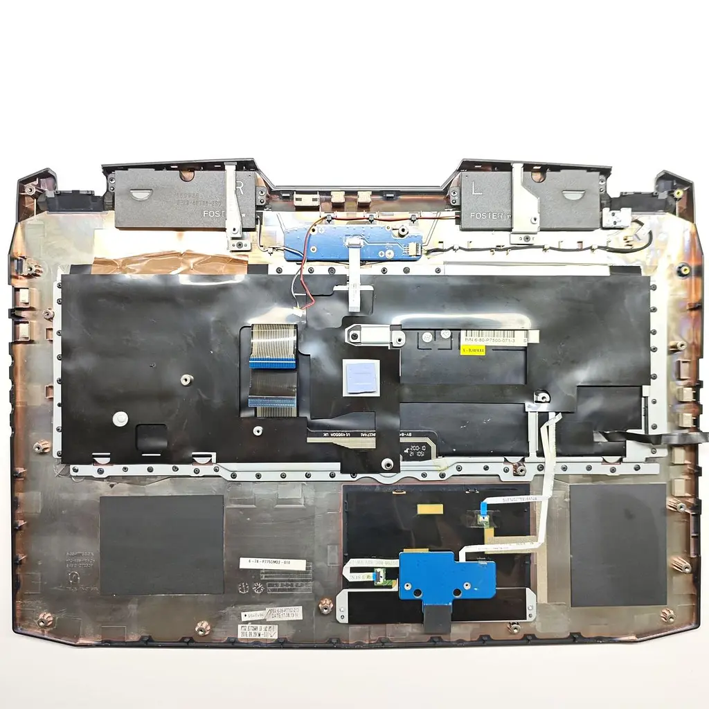 Топкейс с клавиатурой и тачпадом для ноутбука XMG U717-XHM Ultimate (6-39-P7752-21) Б/у - фото 2