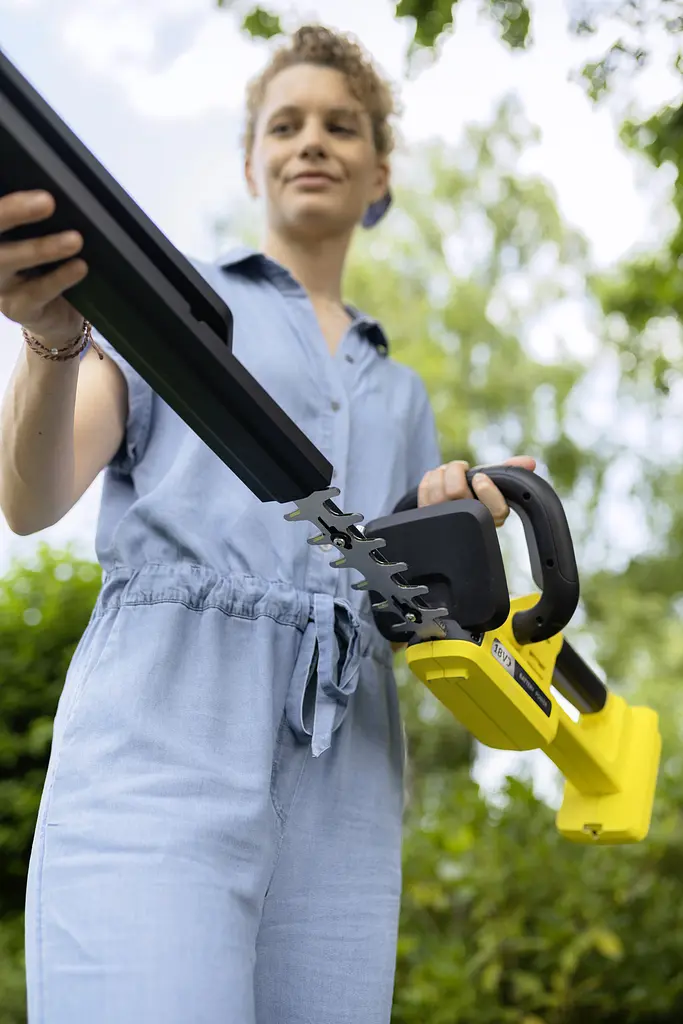 Karcher Кущоріз акумуляторний HGE 3-18 18В лезо 50см крок різу 22мм 2.41кг без АКБ та ЗП - фото 7