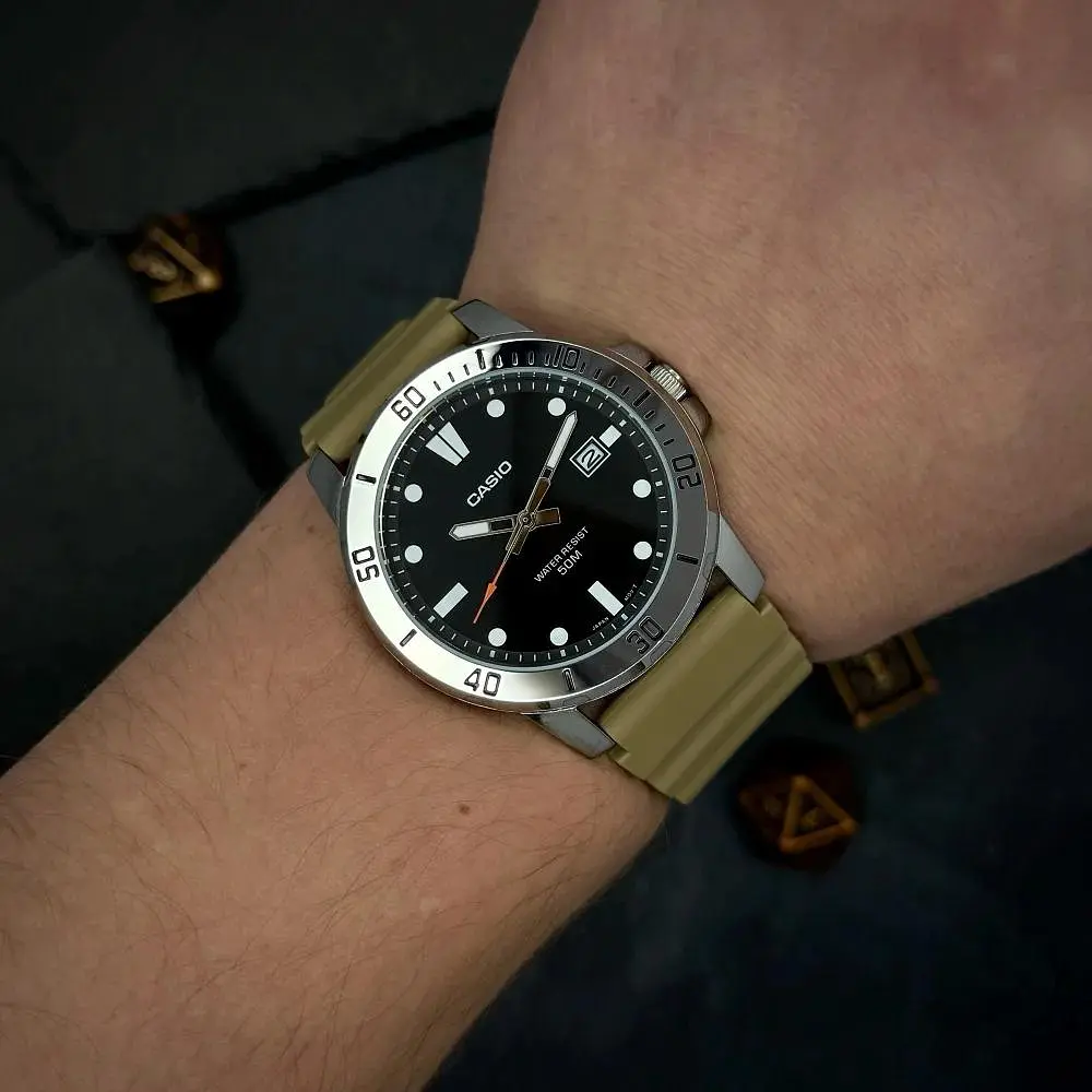 Чоловічий годинник Casio MTP-VD01-5E Сріблястий ( AT1141-0202 ) - фото 2