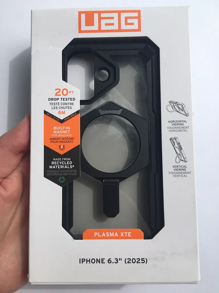 Оригінальний протиударний чохол для iPhone 17 UAG Plasma XTE MagSafe Black 114526114034 з підставкою - фото 2