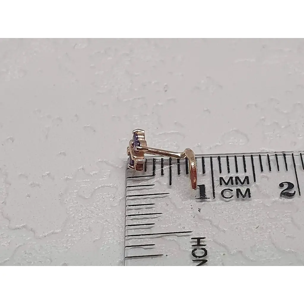 Золотая серьга-пирсинг в нос Dear с фианитами. 1041.14 Фиолетовый - фото 4