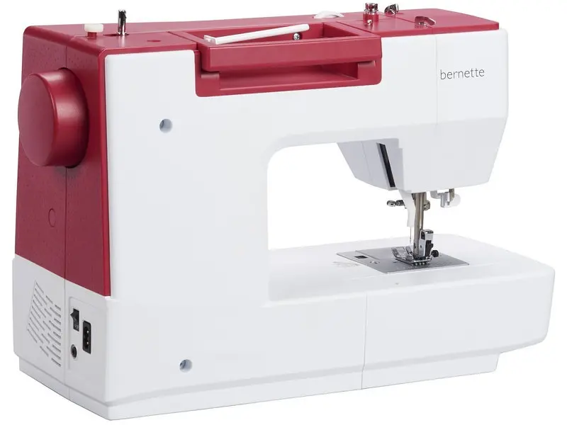 Швейна машина Bernette BERNINA Sew&Go 7 - фото 2