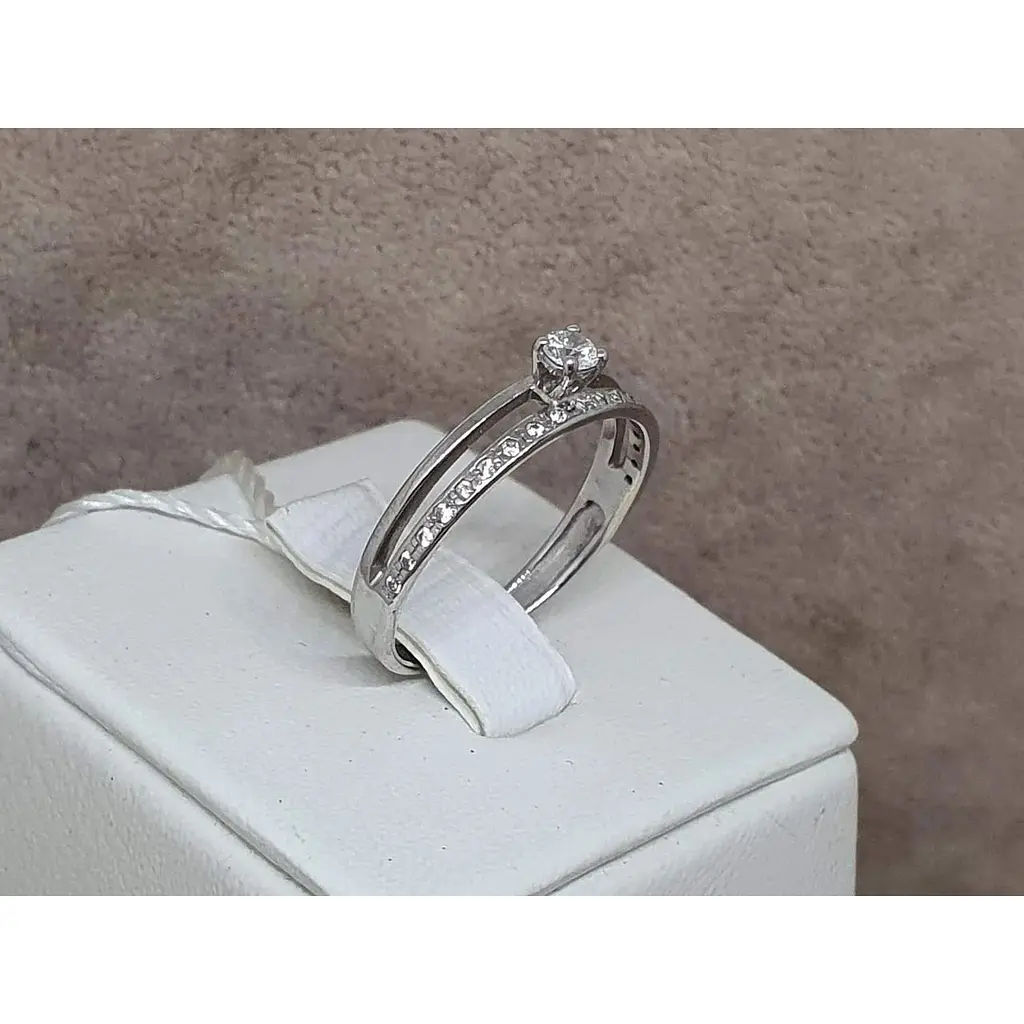 Золоте кільце Родинні коштовності з фіанітами. 111621 18 - фото 3