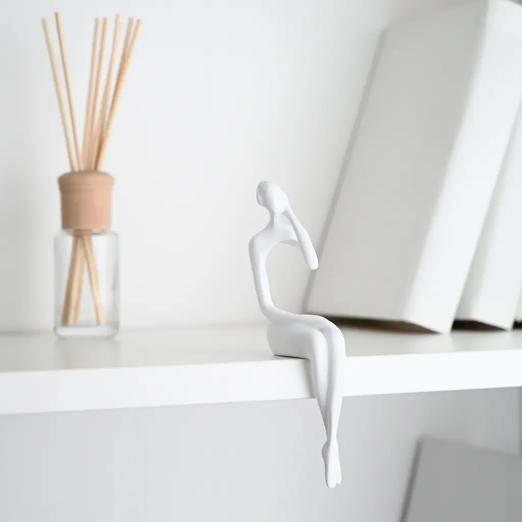 Декоративна статуетка MBM My Home Людина мислить біла (DH-ST-27 WHITE) - фото 2