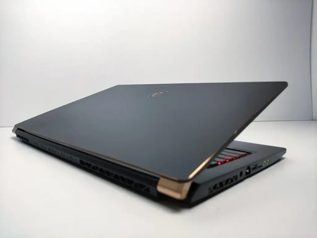 Ноутбук MSI GS75 Stealth|RTX2080 8GB | i7-9750H|16 RAM/512 GB SSD Refurbished - фото 3