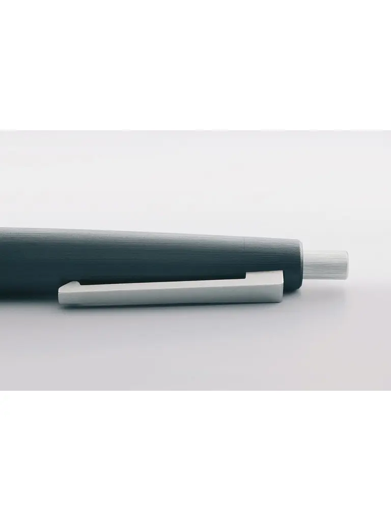 Кулькова авторучка Lamy 2000 Чорна, Стрижень M16 1,0 мм Чорний (4000792) - фото 3