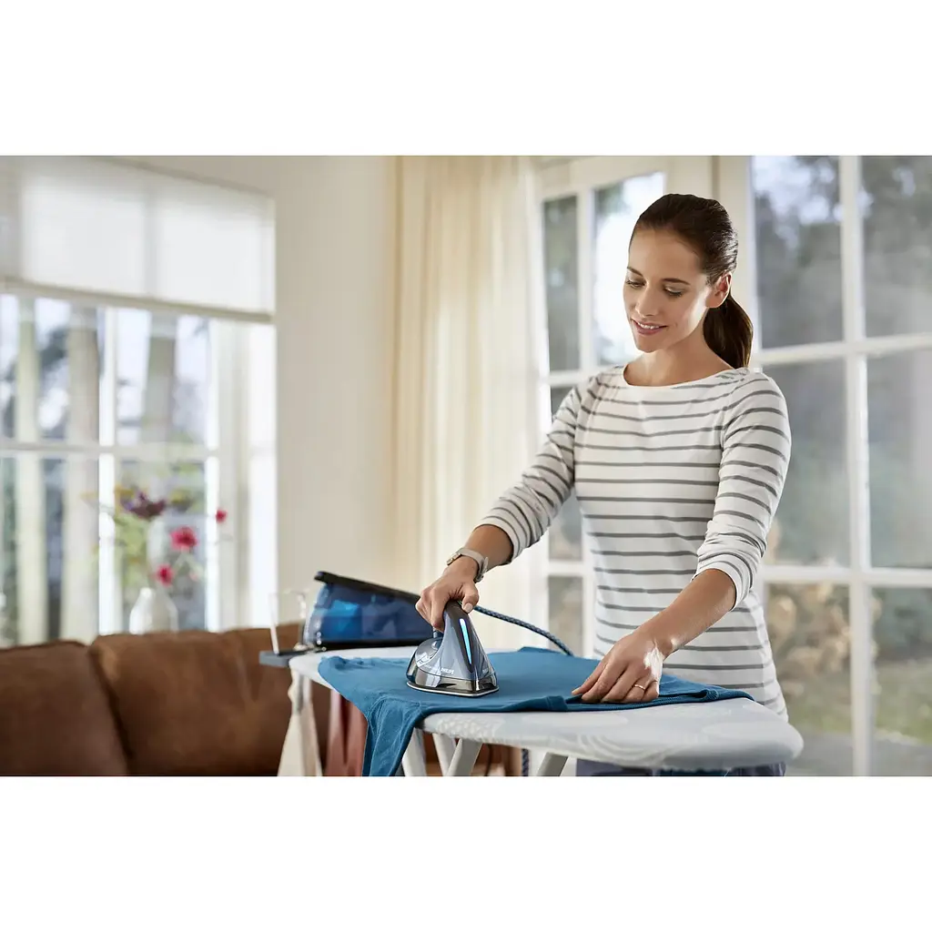Утюг-парогенератор Philips PerfectCare Compact 2400 Вт синий (GC7846/80) - фото 7