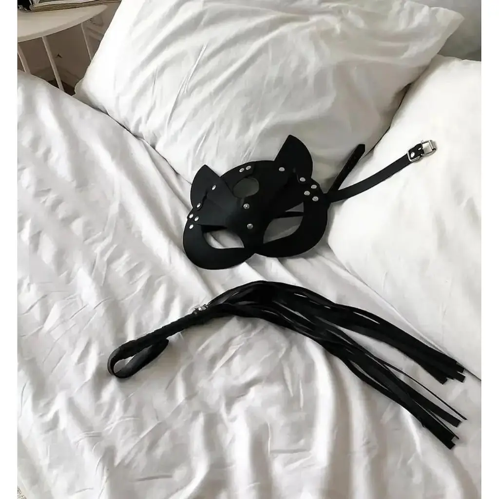 BDSM маска кішки + чокер з шипами + батіг - фото 4
