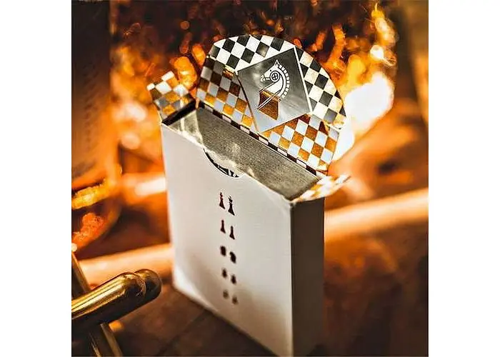 Карти гральні United States Playing Card Company Ellusionist Knights (gold) (PC_ELKNg) - фото 3