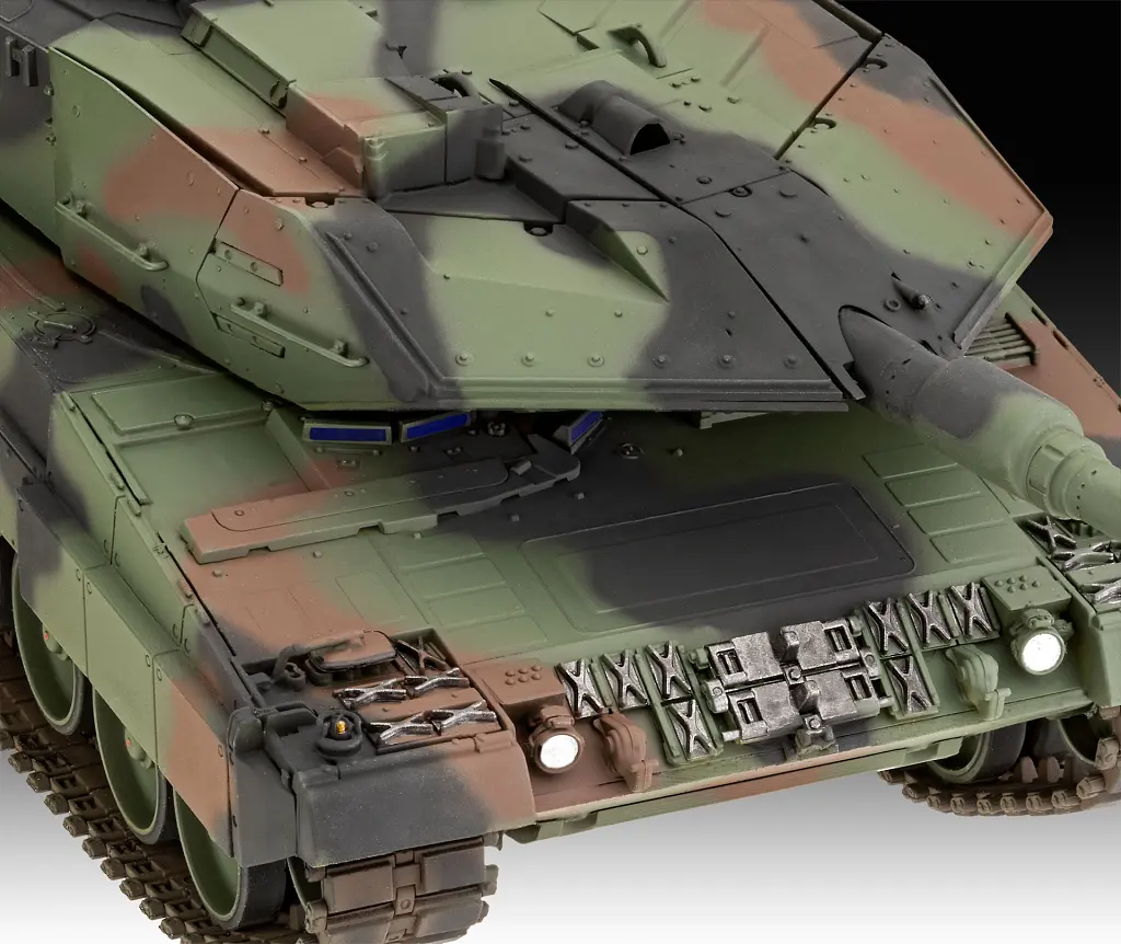 Збірна модель Revell Танк Леопард 2 A6M+ масштаб 1:35, 249 деталей (RVL-03342) - фото 4