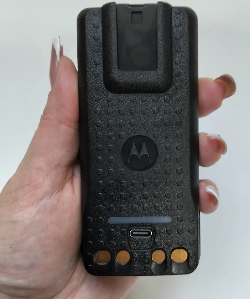 Акумулятор для Рації Motorola DP4400 5000 mAh з USB-C Батарея на Радіостанцію Моторола DP4800 DP4600 DP4400e + кліпса - фото 6