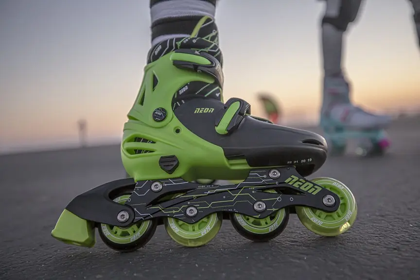 Роликові ковзани Neon Inline Skates розмір 34-37 зелені (NT08G4) - фото 12