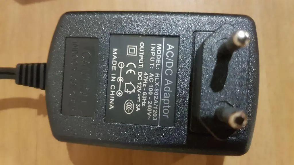 LED Лампа для нігтів манікюру Сушилка гібридна УФ LED+CCFL 36W UKC червона - фото 11