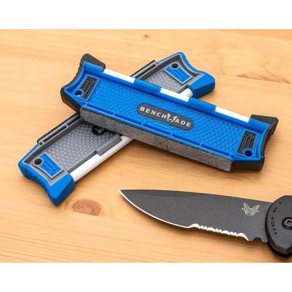 Точило Benchmade "20° Guided hone tool", кераміка+шкіра, 20 градусів - фото 3