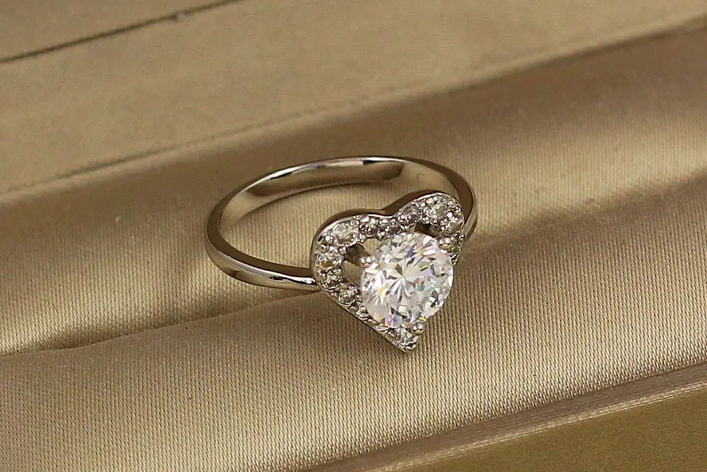 Кільце Xuping Jewelry Сердечко 12 мм р 17 сріблясте