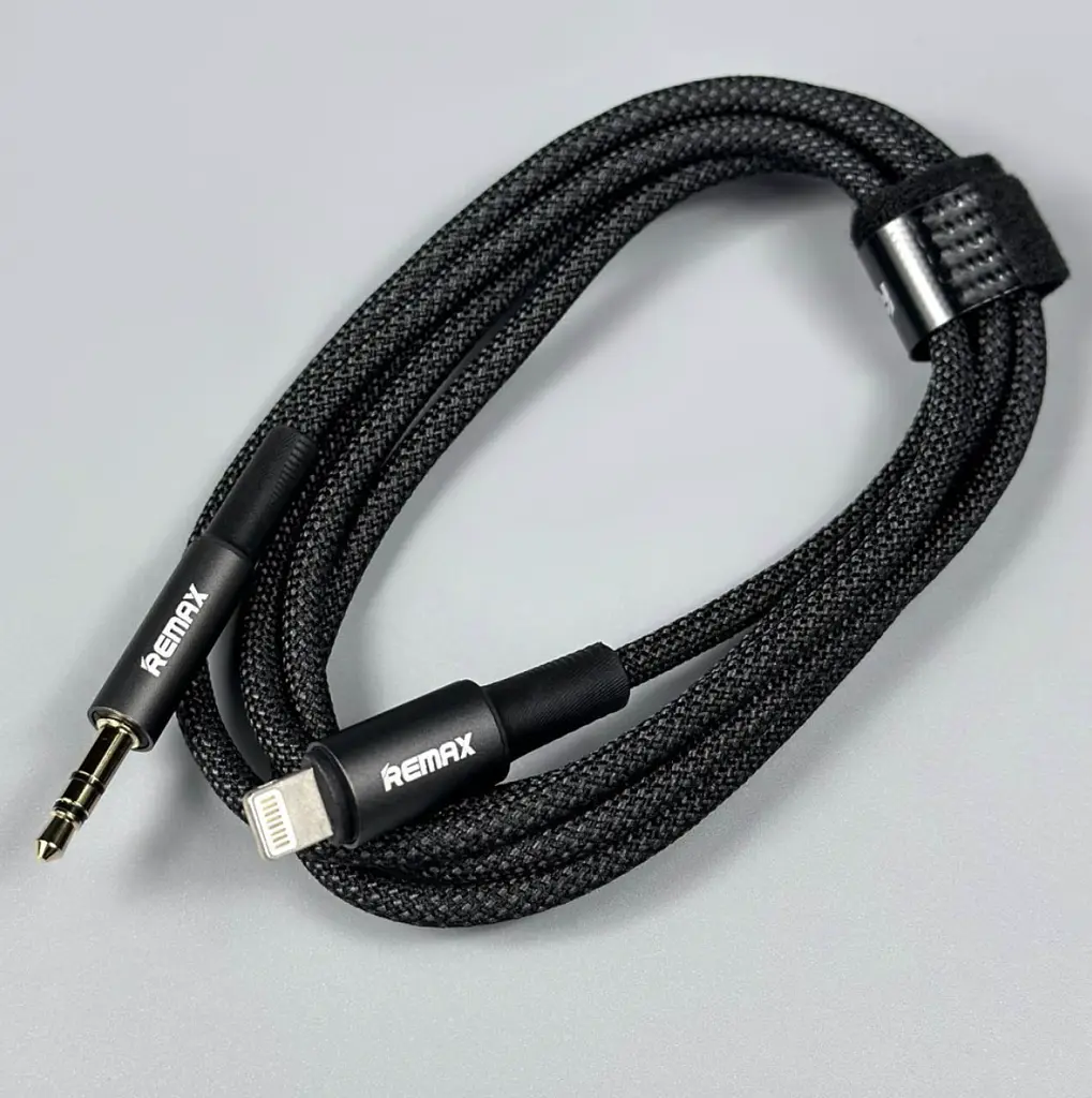 Кабель Remax CB08 3.5mm Mini Jack - Lightninig 1.2m Cable Grey - фото 4