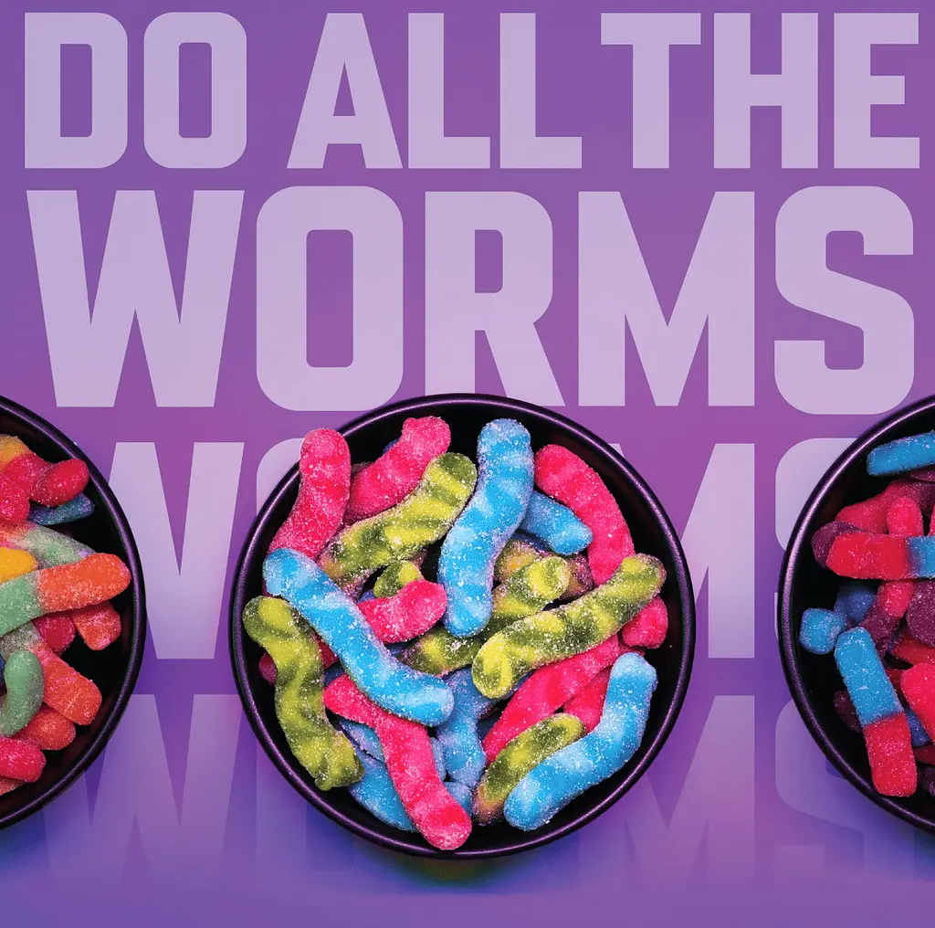 Желейні цукерки Trolli x Mountain Dew Sour Brite Crawlers Gummy Worm Candy 350г - фото 4