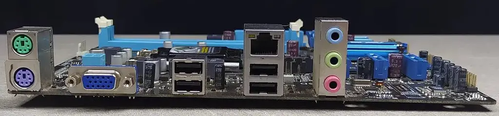 Материнська плата ASUS P8H61-M LX3 (P8H61-M LX3) (Socket 1155, Intel H61, Micro-ATX) Б/в - фото 2