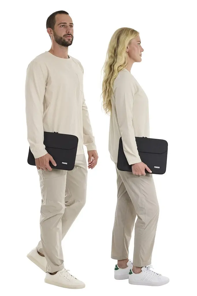 Чехол Thule Lithos Sleeve MacBook Air 13 (Black) 3205454 (TH 3205454) - фото 2