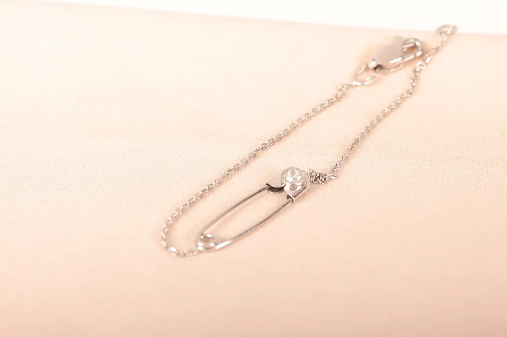 Жіночий браслет з білого золота з булавкою 210, 3.9 BR-0012 - фото 2