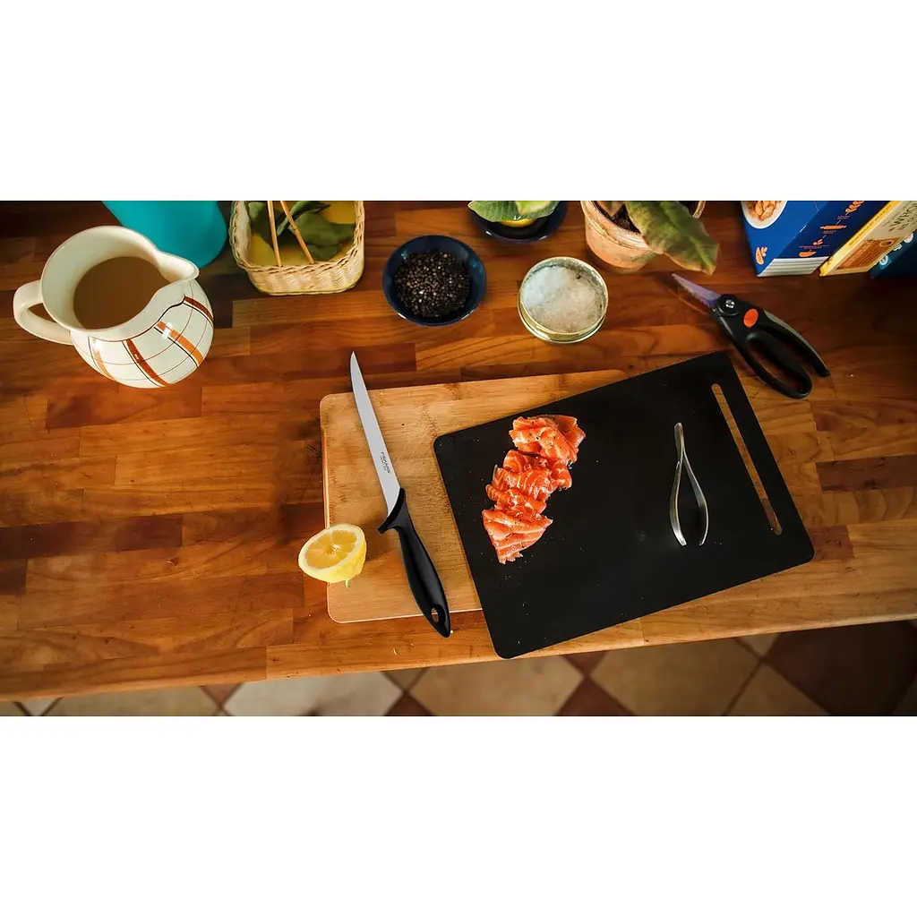 Ніж філейний Fiskars Essential 18 см (1065567) - фото 3