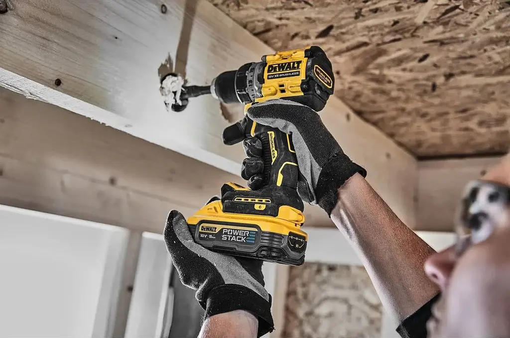 DeWALT Шурупокрут-дриль акумуляторний DeWALT XR Li-Ion PowerStack 18В 2х5А·рік 90Нм 0-650·0-2000об/хв кейс ЗП 1.28кг - фото 5