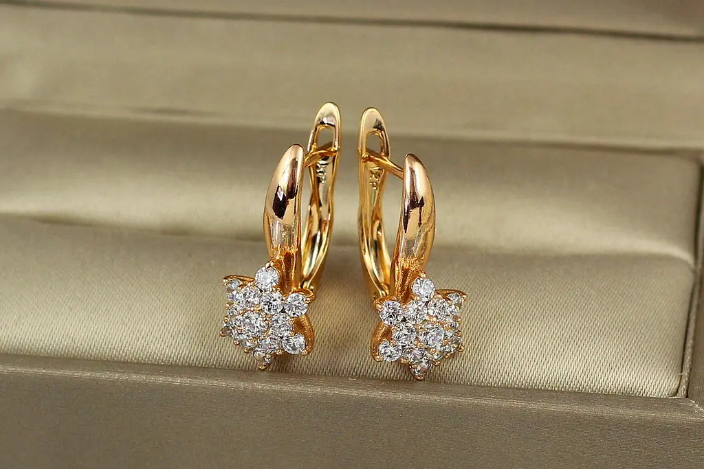 Сережки Xuping Jewelry північна квітка 2 см золотисті - фото 2