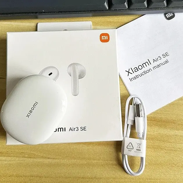 Навушники бездротові Xiaomi Mi TWS в кейсі Air 3 SE білі - фото 4