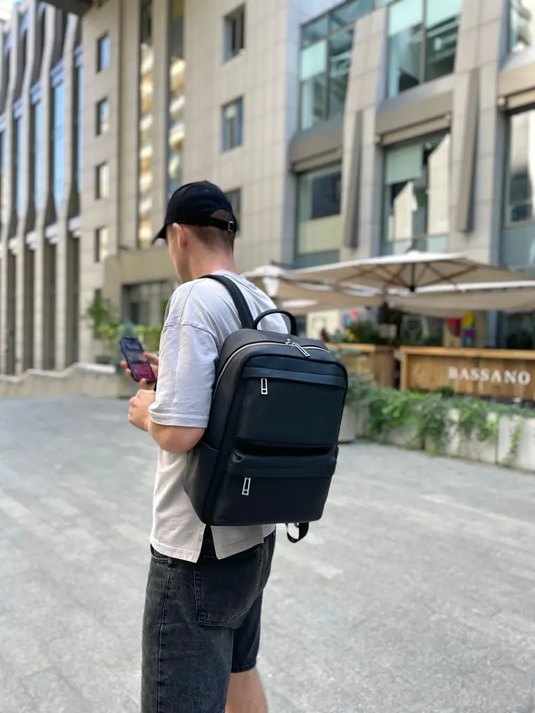 Чоловічий шкіряний рюкзак для ноутбука і подорожей Tiding Bag SB-133863 чорний - фото 2