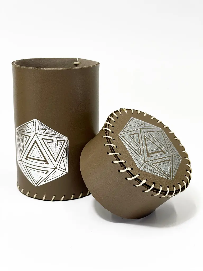 Настільна гра Планета Ігор Чаша для кубиків D20 (коричнева) (Dice cup D20 brown) (pi-dc005) - фото 2