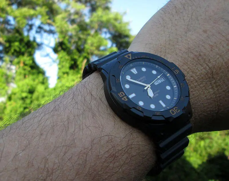 Годинник Casio MRW-200H-1EVEF - фото 4