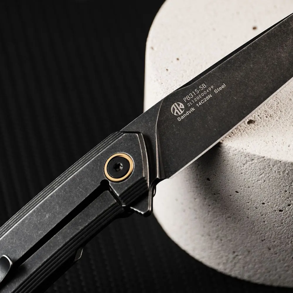 Ніж складаний туристичний Ruike P831S-SB, (8.5 см) 14C28N / 3cr14n чорний - фото 18
