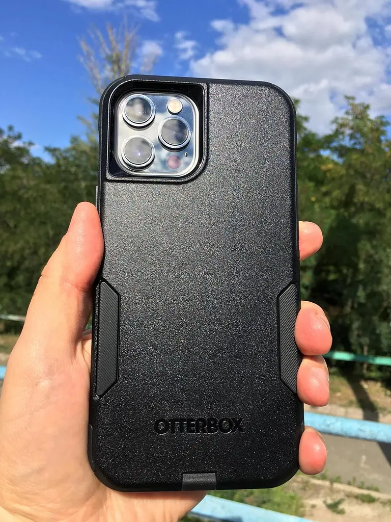 Чохол подвійний протиударний OtterBox Commuter Series для iPhone 12/12 Pro (6.1") Black - фото 5