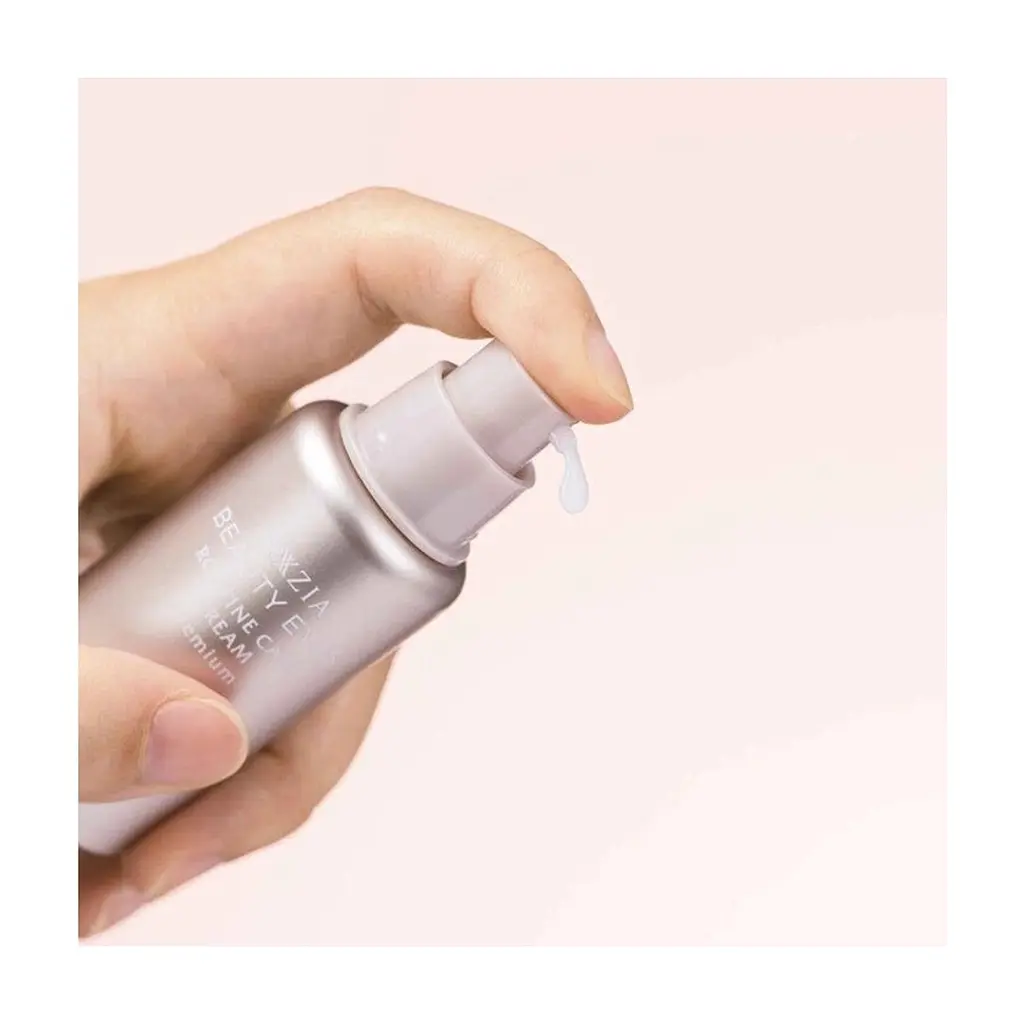 Крем для шкіри навколо очей Axxzia Beauty Eyes Routine Care Cream Premium 15 мл (4560413152346) - фото 4
