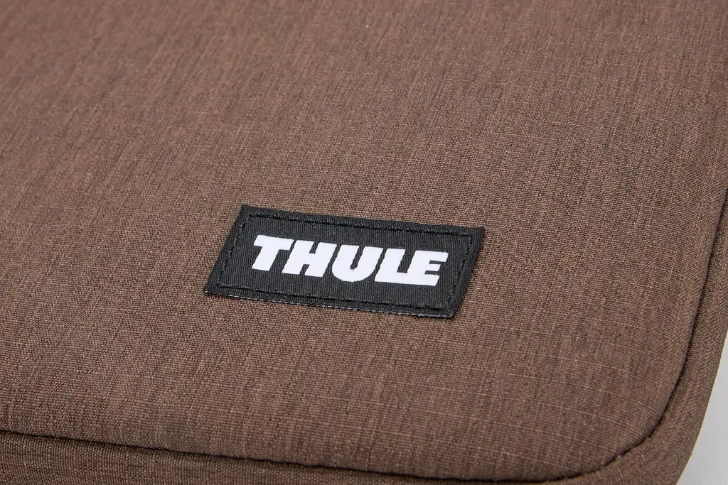 Чохол Thule Lithos Sleeve MacBook Air 13 (Nuanced Brown) 3205455 (TH 3205455) - фото 8