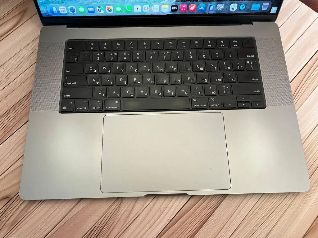 Ноутбук Apple MacBook Pro 16" 2021 M1 MAX/32/512 (CFP6WK6MMV) Б/в - фото 2